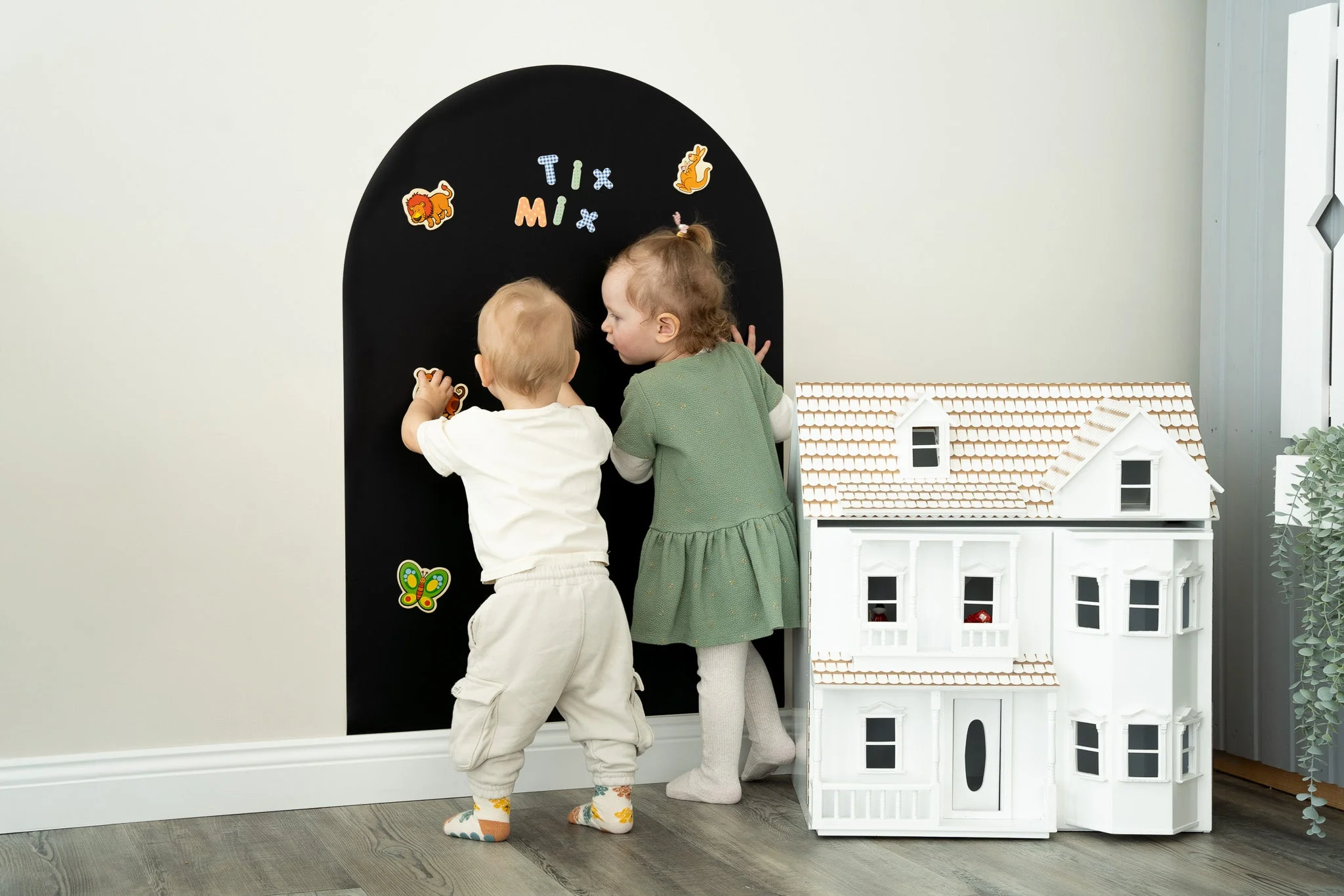 Magnetic Wall Board - Image 7