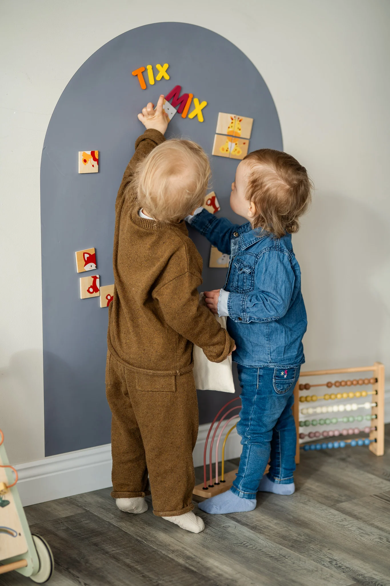 Magnetic Wall Board - Image 14