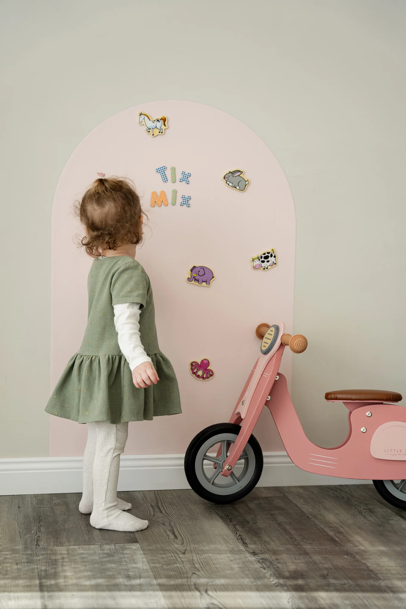 Magnetic Wall Board - Image 16